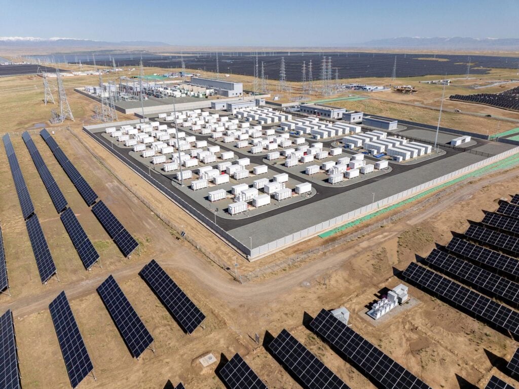 Saltwater battery for solar energy storage showing eco-friendly and safe alternative battery technology for renewable power systems