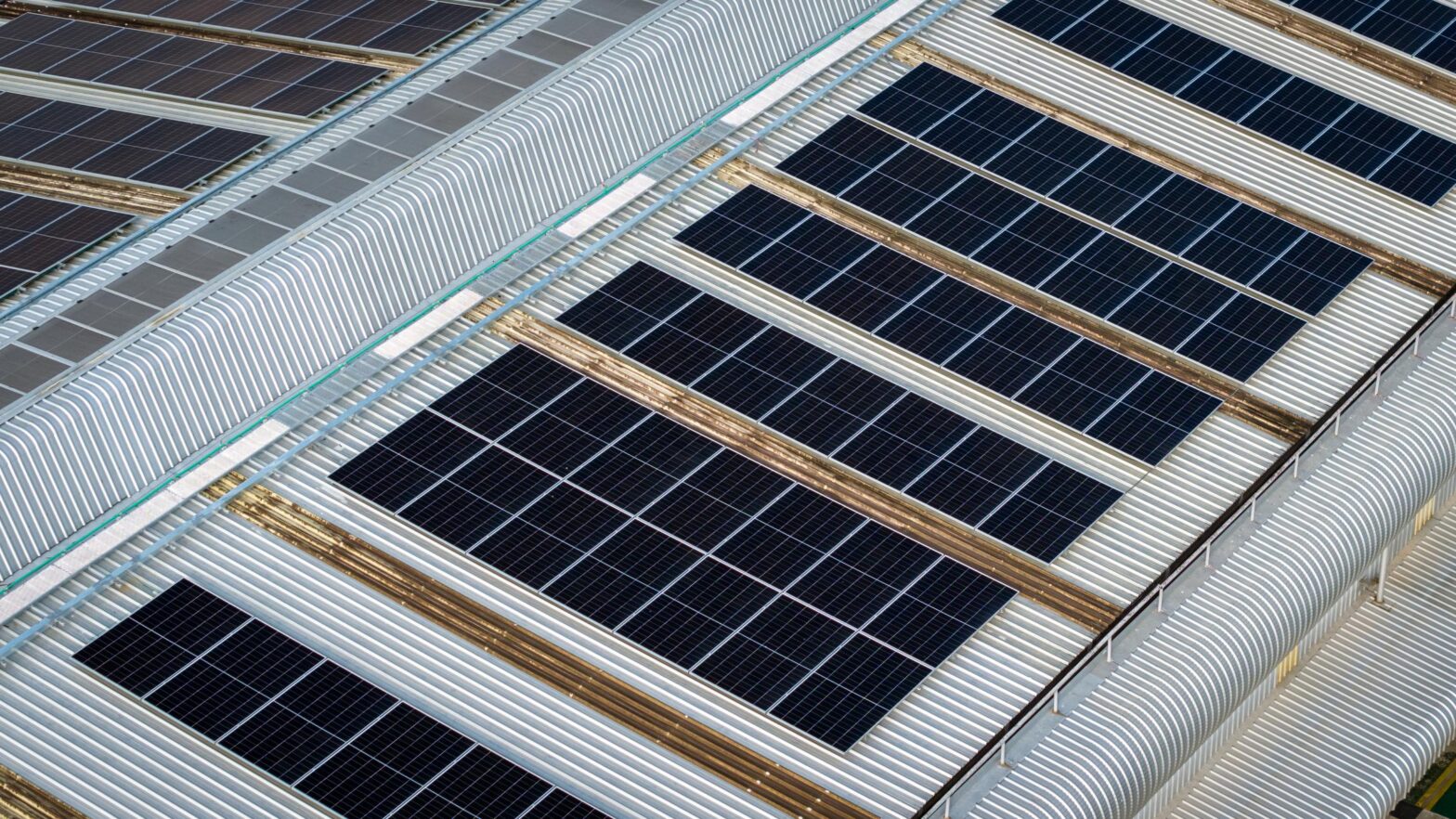 Trackable Module Structure Ground Mount Solar Module Structures Guide in India | Enerparc