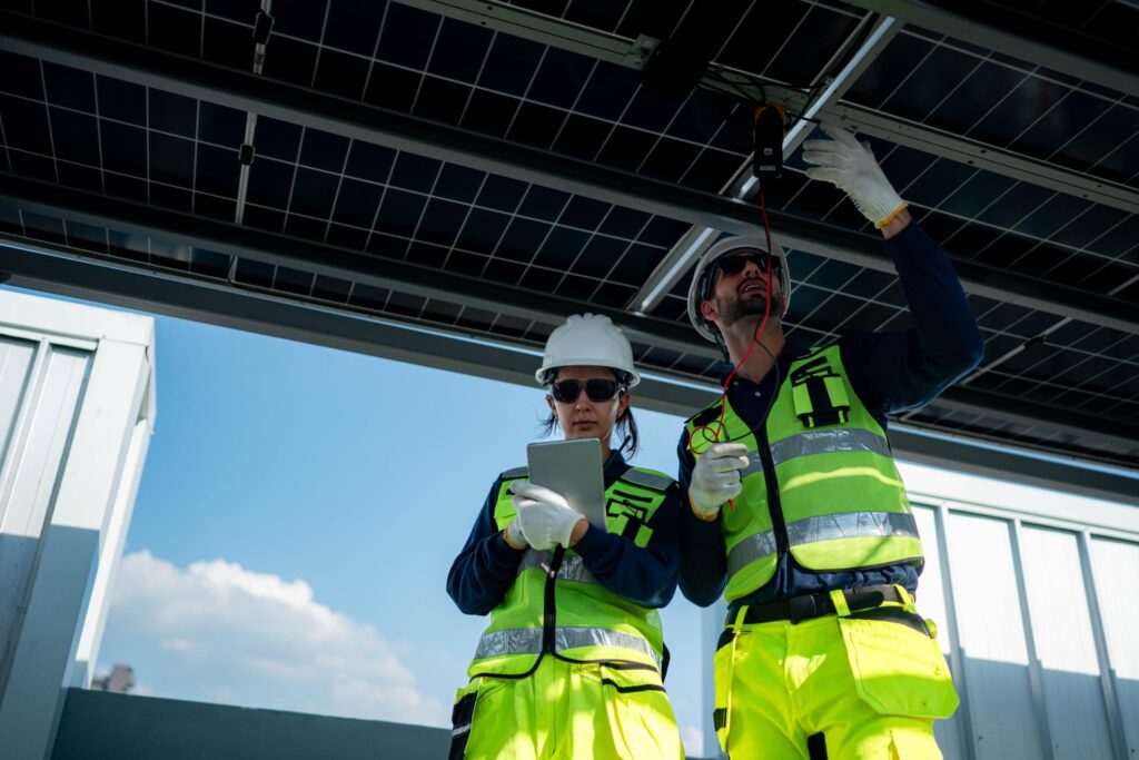 Solar module mounting structure design considering load capacity, wind resistance, shading, and spacing for efficient rooftop and ground installations