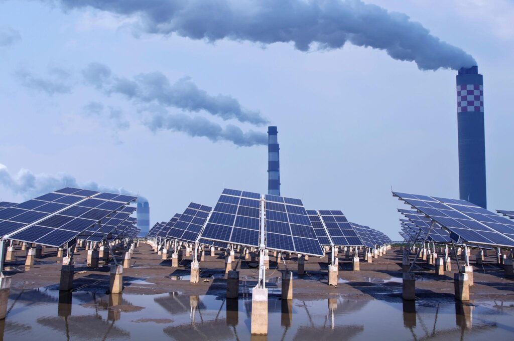 Comparison of renewable PPA and grid electricity showing cost stability, carbon emissions, and sustainability benefits