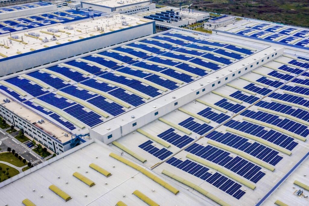 CAPEX and OPEX solar financing models comparison for commercial and industrial projects showing ownership, costs, and benefits