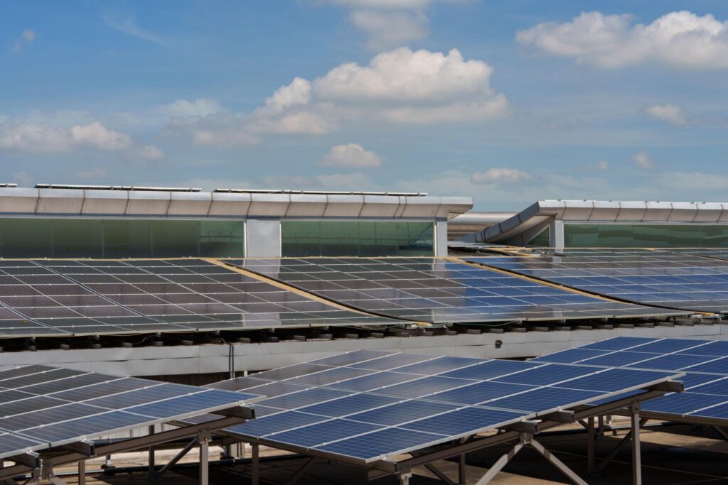 Bifacial solar panel types including glass-glass, transparent backsheet, and glass-backsheet designs for efficient energy generation