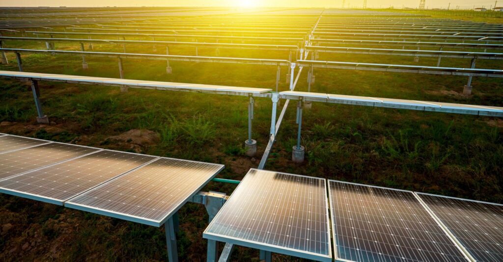 Solar tracking system cost and ROI analysis showing single-axis and dual-axis trackers improving energy output and payback period